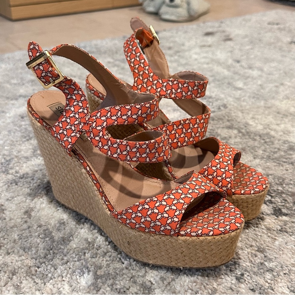 👟Vintage STEVE MADDEN Stylish Orange Wedge Sandals